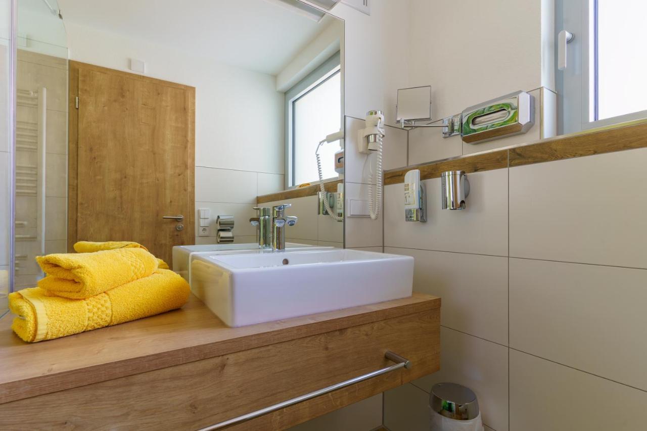 Hotel Rosenstein Heubach  Ngoại thất bức ảnh