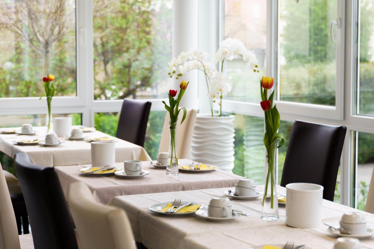 Hotel Rosenstein Heubach  Ngoại thất bức ảnh