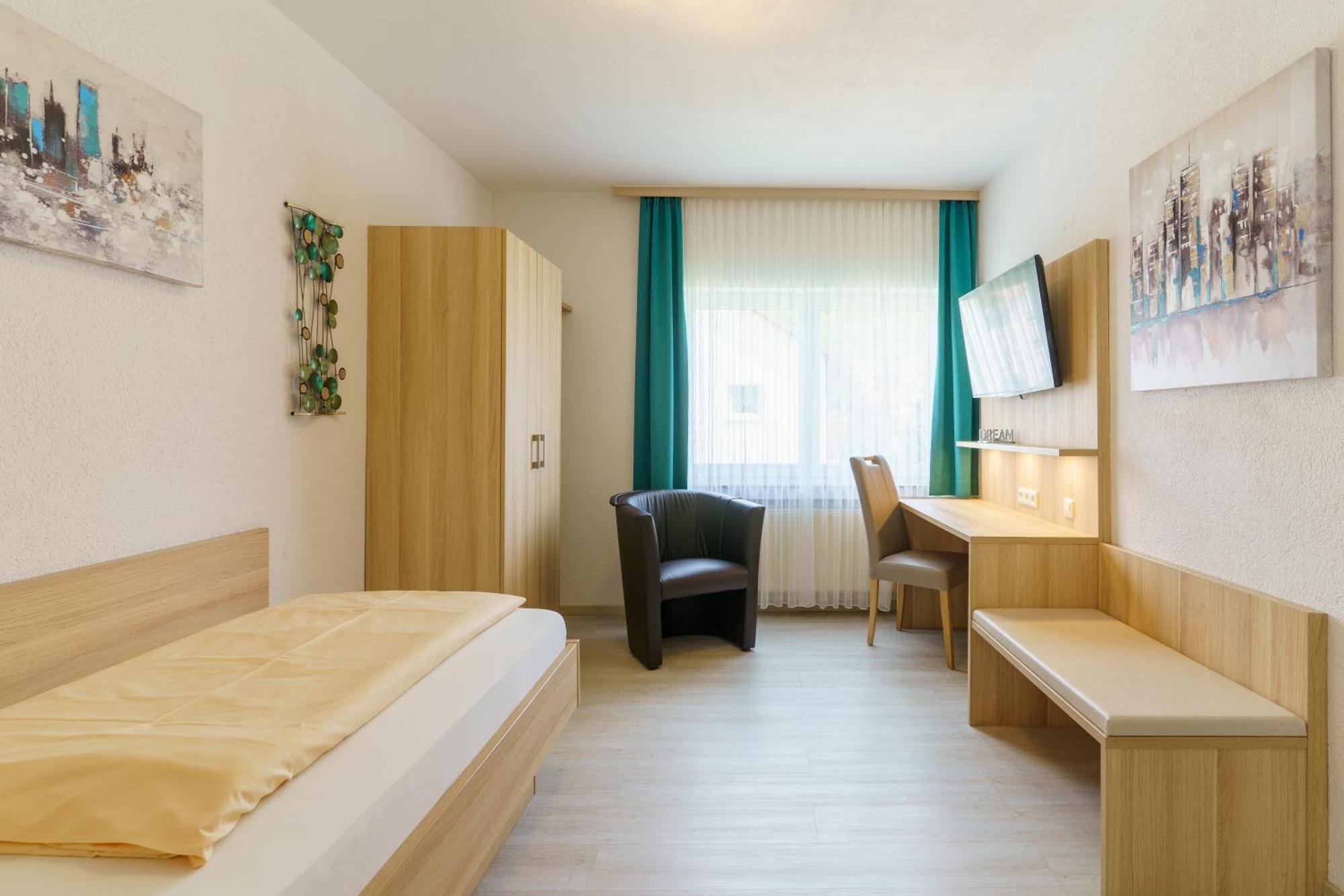 Hotel Rosenstein Heubach  Ngoại thất bức ảnh