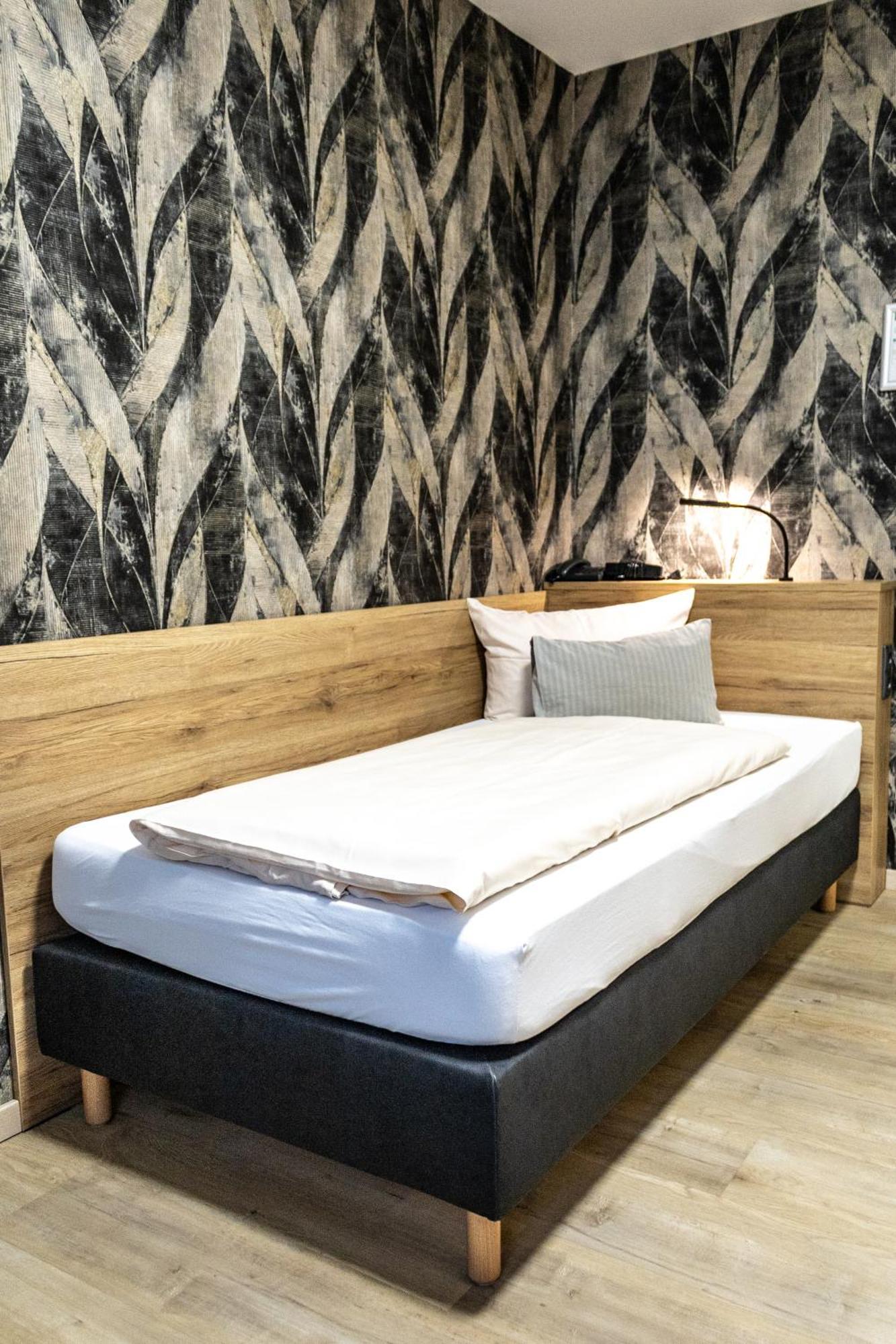Hotel Rosenstein Heubach  Ngoại thất bức ảnh